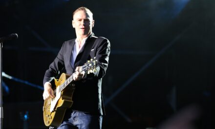 Bryan Adams: 10 sorprendenti featuring del rocker canadese