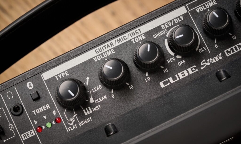 Presentato il nuovo Roland Cube Street Mini, una versione più piccola del suo predecessore ma potente e affidabile