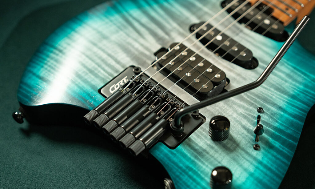 In occasione del NAMM 2026, Cort presenta con la Space G6TR una chitarra elettrica headless che convince per il rapporto qualità-prezzo