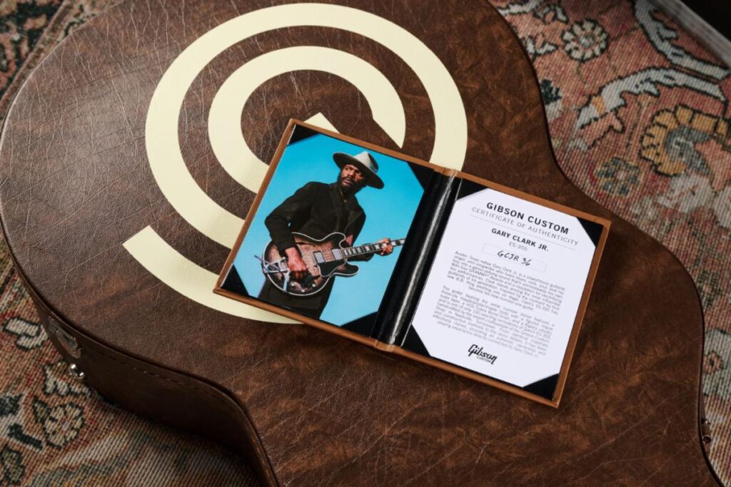 Gibson lancia la ES-355 signature di Gary Clark Jr.: 100 pezzi, Custom Shop Nashville e Varitone mono. È la sua nuova numero uno