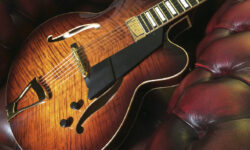 L'italiano Andrea Rinciari guida la rinascita del jazz americano con il suo nuovo disco Soho Session e una chitarra unica