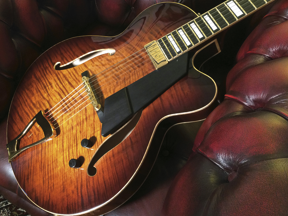 L'italiano Andrea Rinciari guida la rinascita del jazz americano con il suo nuovo disco Soho Session e una chitarra unica