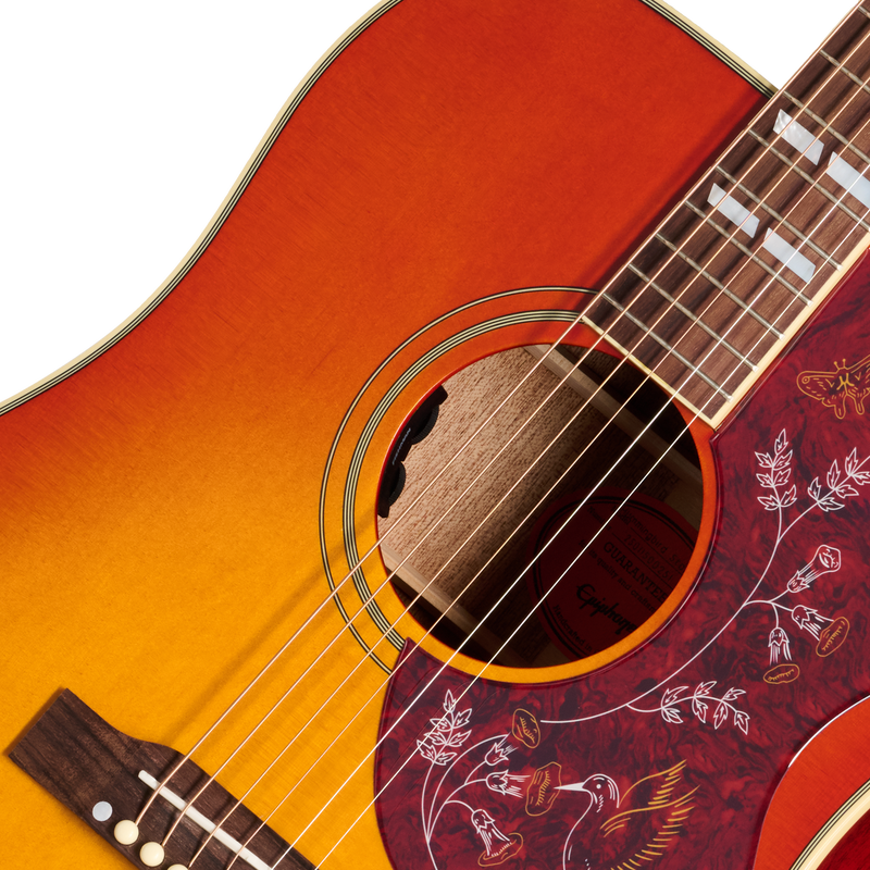 Epiphone aggiorna alcune delle forme più riconoscibili della storia della chitarra acustica portando nella linea Inspired by Gibson