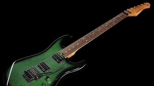 Harley Benton lancia 6 nuove finiture anni ’80 per la ST-80FR. Nessun cambio tecnico, ma un look pensato per il palco.