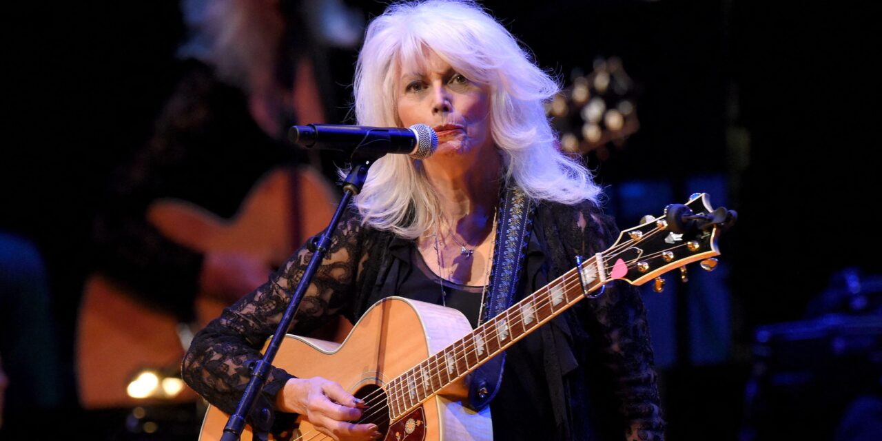 Emmylou Harris: 10 featuring sorprendenti della Regina di Nashville