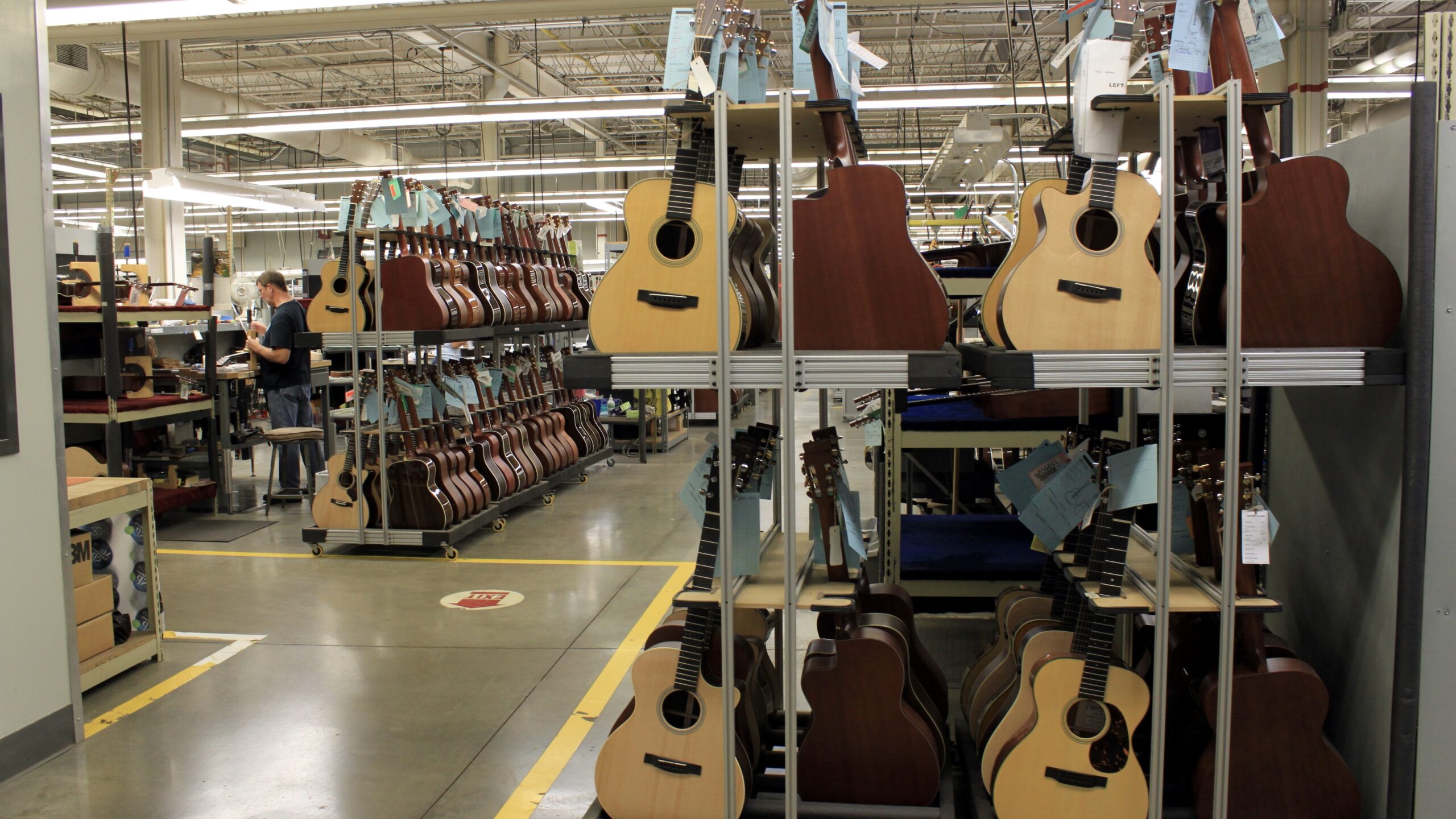 Da fabbrica del mondo a creatore di brand: le chitarre made in China stanno cambiando percezione e forse anche qualità.