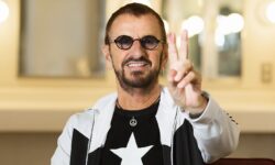 Ringo Starr annuncia Long Long Road, nuovo album in uscita il 24 aprile. Il disco è anticipato dal singolo It’s Been Too Long.