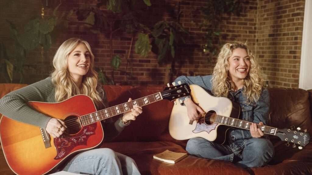 Epiphone aggiorna alcune delle forme più riconoscibili della storia della chitarra acustica portando nella linea Inspired by Gibson