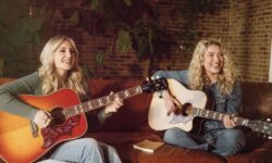 Epiphone aggiorna alcune delle forme più riconoscibili della storia della chitarra acustica portando nella linea Inspired by Gibson