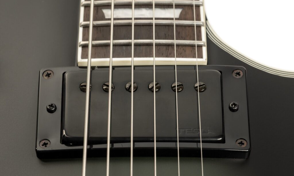 Harley Benton SC Custom III Baritone AB 014 FIN 2048x1229