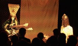 Angine de Poitrine: la band a pois è una rivoluzione musicale reale o solo un esperimento virale costruito per i social?