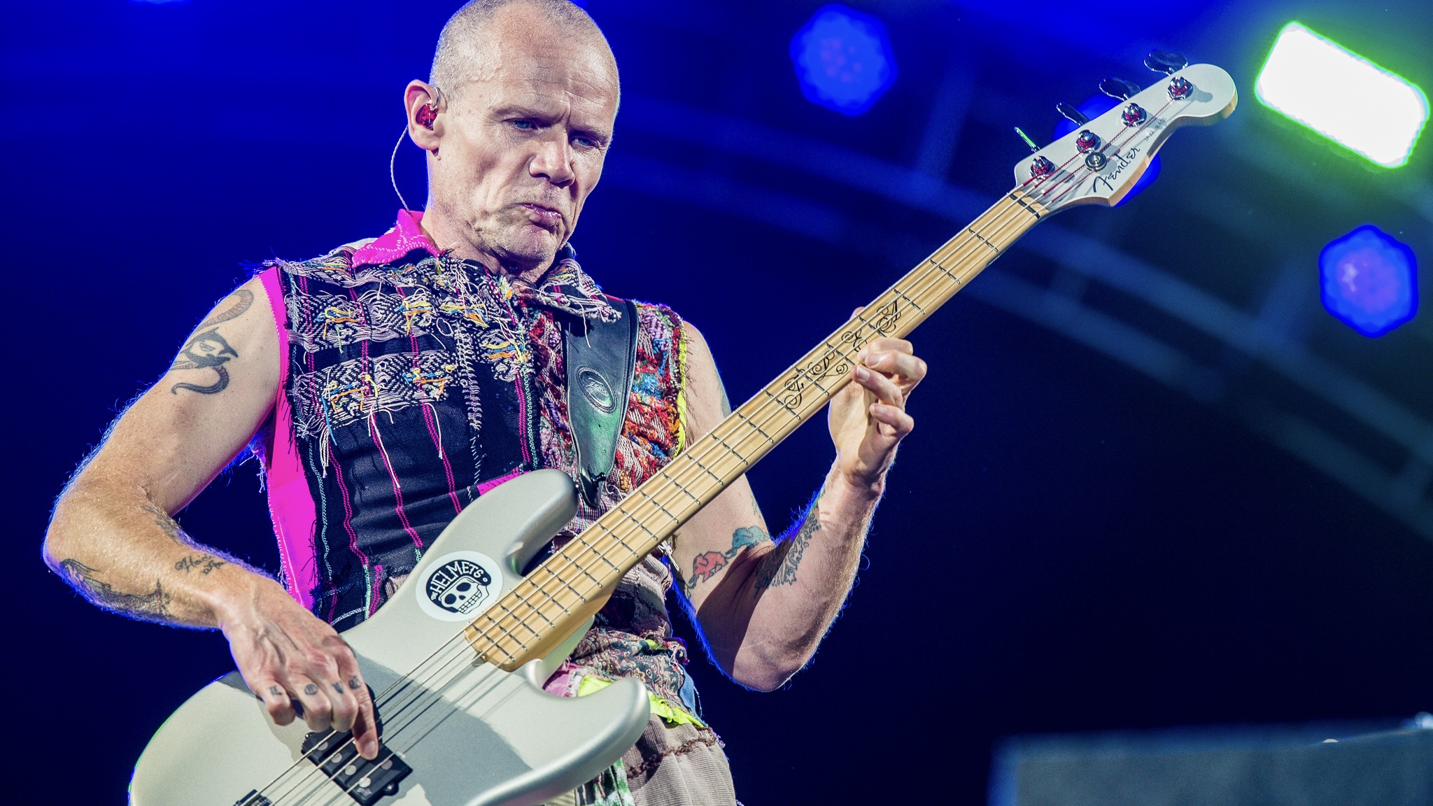 Flea anticipa il nuovo album dei Red Hot Chili Peppers: il più funk e più strano. Ecco cosa sappiamo davvero