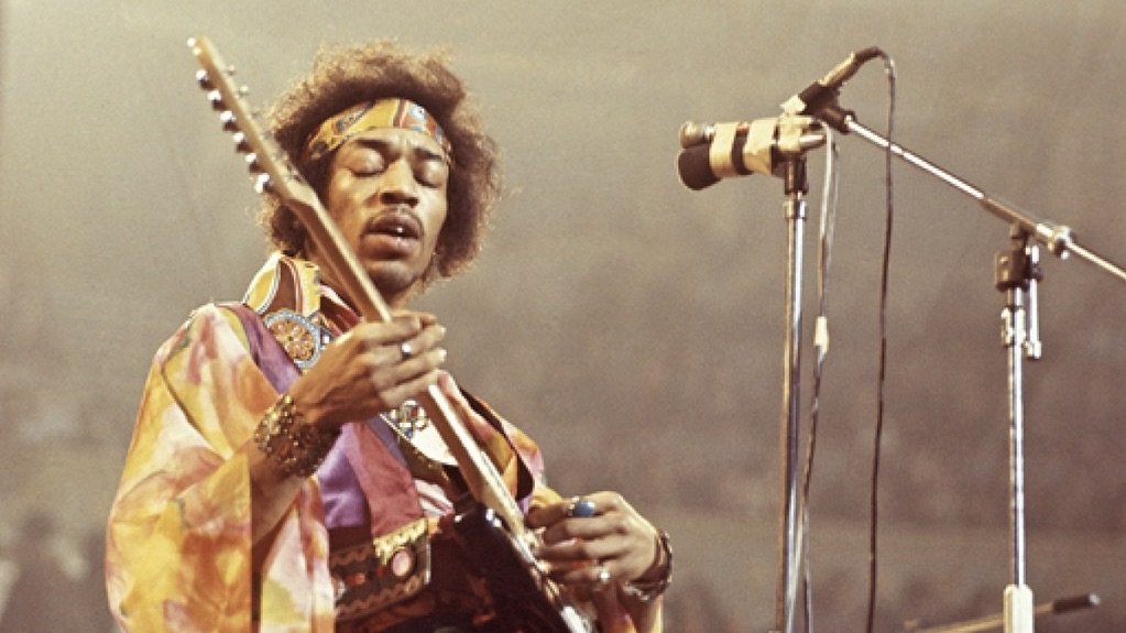 Un contratto del 1966 decide ancora oggi chi guadagna dai diritti dalle canzoni di Jimi Hendrix: ecco il verdetto.