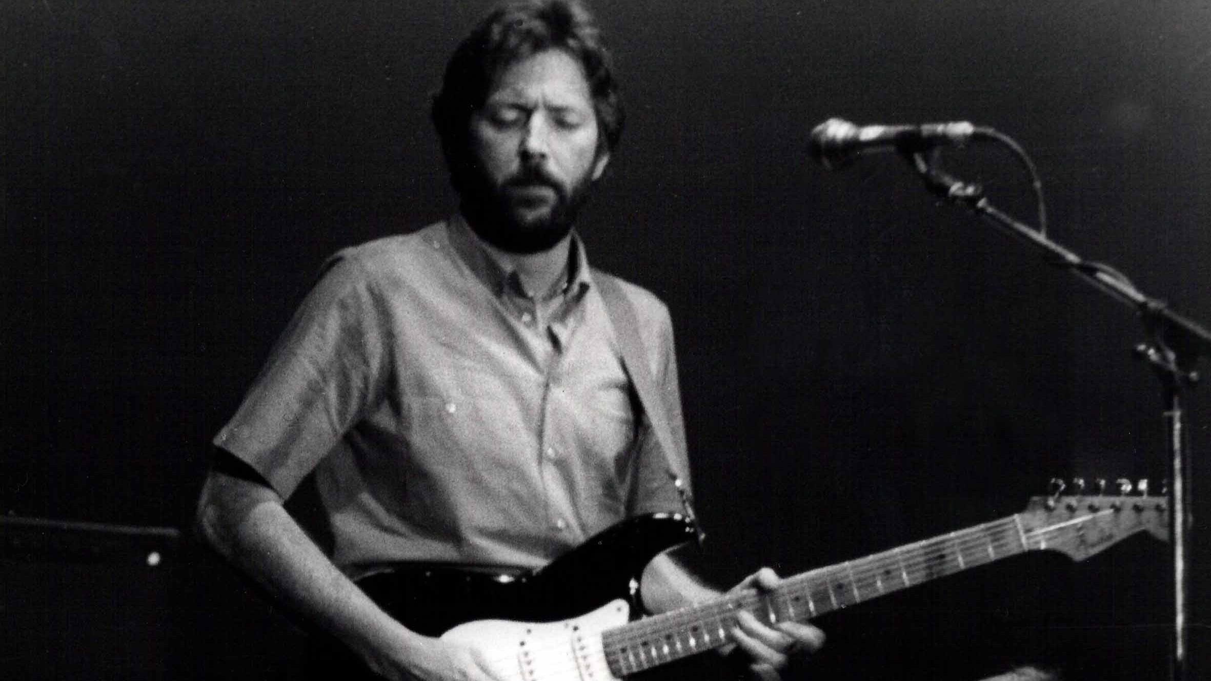 Ancora una notte di eccessi ha portato all' episodio che Eric Clapton stesso racconta in cui per uno scherzo è quasi stato sparato