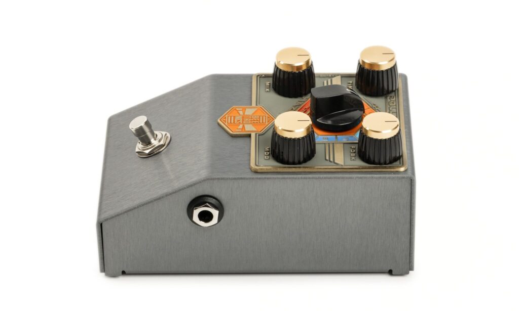 Beetronics Pollinator Hazee Delay 012 FIN 2048x1229