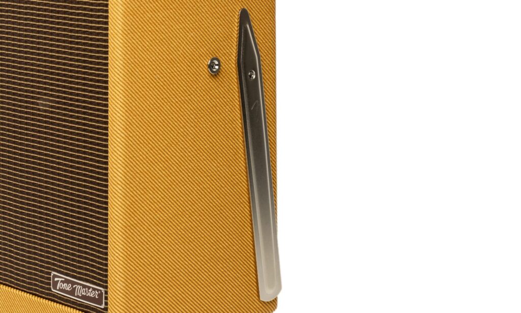 Fender Tone Master FR 12 Tweed 011 FIN 2048x1229