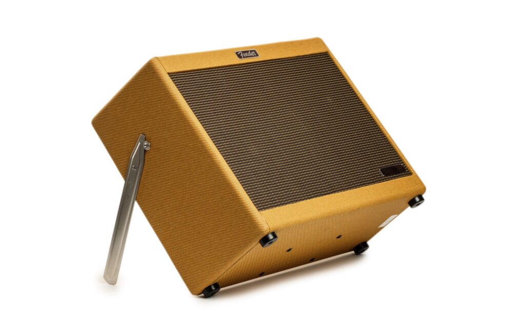 Fender Tone Master FR 12 Tweed 014 FIN 2048x1229