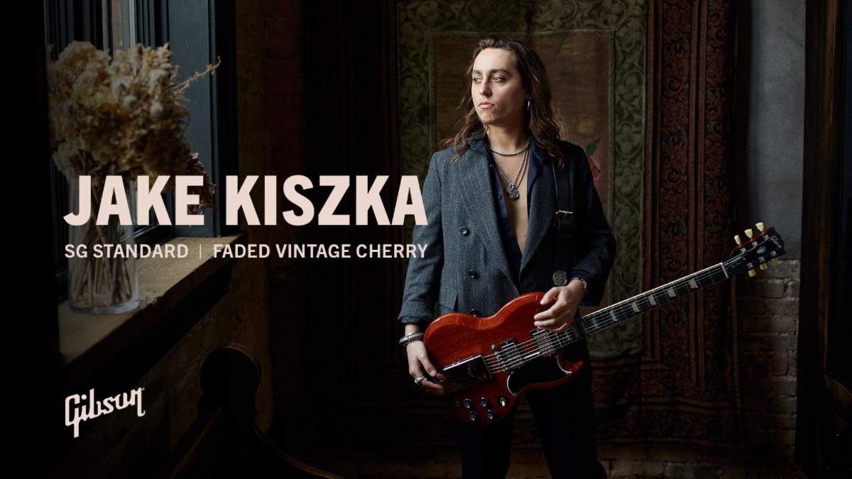 Gibson presenta la SG di Jake Kiszka dei Greta Van Fleet: look e specifiche della ’61 ma qualcosa cambia...