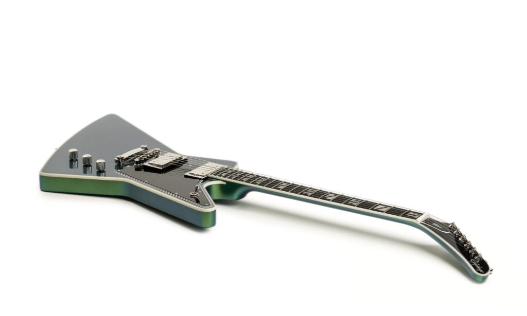 Epiphone Futura Explorer Custom 007 FIN 2048x1229
