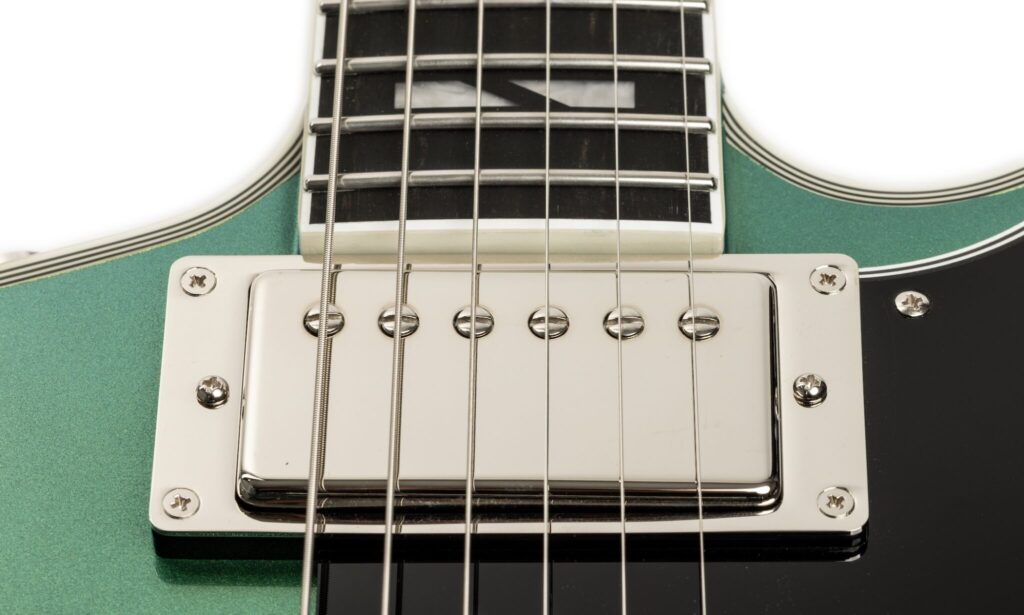 Epiphone Futura Explorer Custom 016 FIN 2048x1229