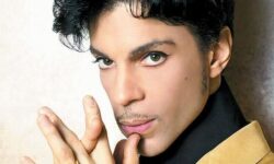 Nuova apertura dl Vault di Prince: Timeless, il nuovo album postumo costruito attorno a registrazioni rare e inedite, arriverà ad agosto.