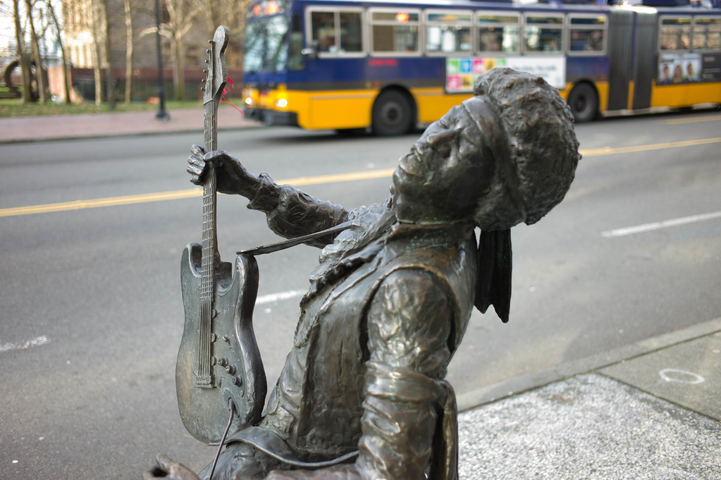 Dopo 56 anni di richieste arriva la Jimi Hendrix Way nel cuore di Greenwich Village, accanto agli Electric Lady Studios.