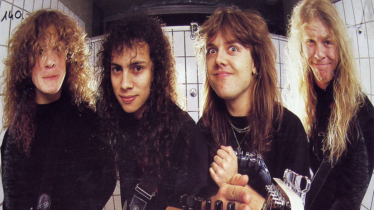 Dopo il concerto di Bologna, i Metallica hanno fatto una donazione per aiutare le donne vittime di violenza con la loro associazione.