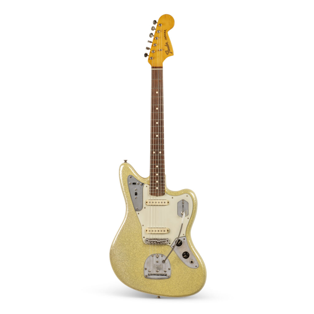 Johnny Marr mette all'asta circa 80 chitarre della sua collezione personale, inclusi strumenti legati agli Smiths.