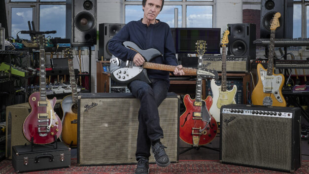 Johnny Marr mette all’asta le chitarre che hanno segnato il suono degli Smiths