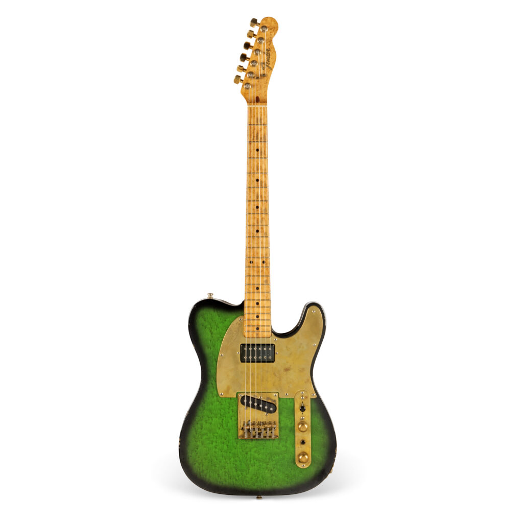 Johnny Marr mette all'asta circa 80 chitarre della sua collezione personale, inclusi strumenti legati agli Smiths.