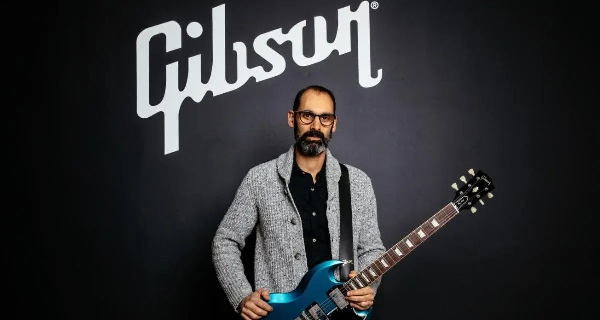 Gibson cambia guida: parla anche Slash