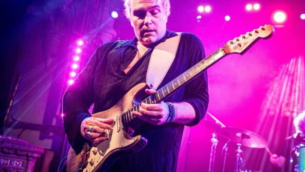 Silver Sky o Stratocaster: parla Philip Sayce