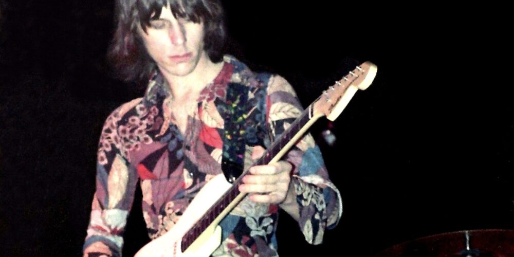 Un nuovo estratto racconta come Jeff Beck scoprì che i Rolling Stones volevano offrirgli un posto nella band.