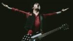 L'attacco a Justin Bieber è diventato un degli episodi più famosi della sua carriera. ecco cosa successe davvero a Billie Joe Armstrong.
