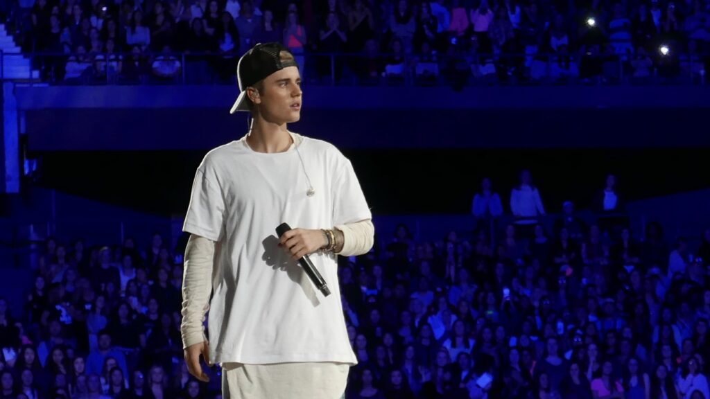 Taylor rivela i dettagli della Gold Label 517e mancina utilizzata da Justin Bieber durante la finale dei Mondiali FIFA 2026.