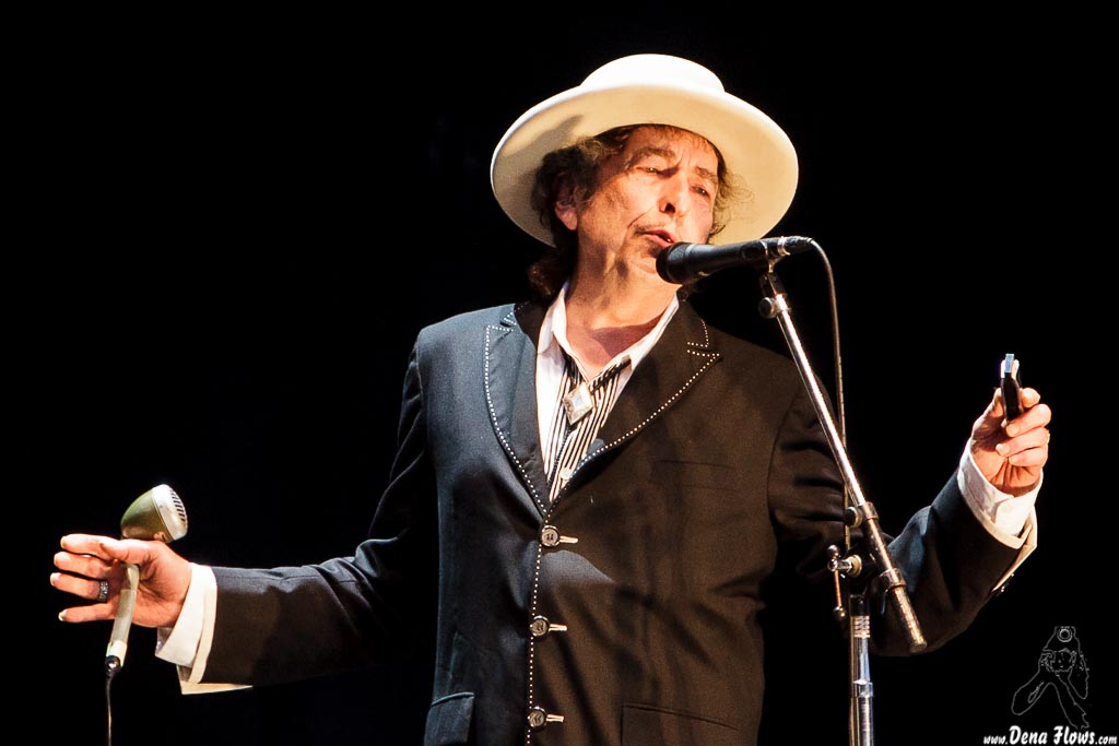 Tre concerti in Italia per Bob Dylan a novembre. Ecco le date e cosa significa assistere a un Phone Free Show.