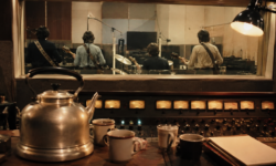 George Martin, i Beatles e il tè corretto scoperto vent'anni dopo: ecco la storia raccontata nella Anthology.