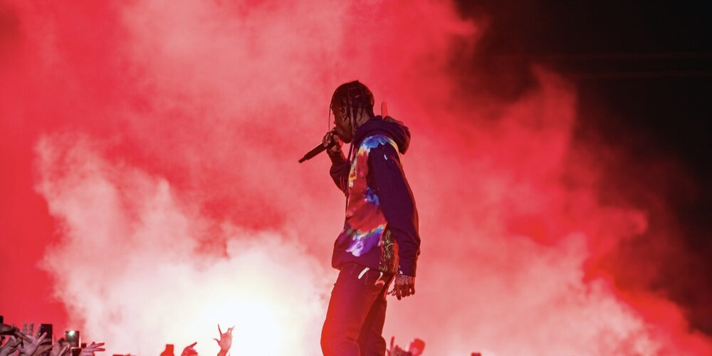 Hard rock, funk e Britpop tra le influenze del nuovo album di Travis Scott: la chitarra sarà protagonista anche nel rap americano?