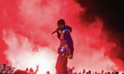 Hard rock, funk e Britpop tra le influenze del nuovo album di Travis Scott: la chitarra sarà protagonista anche nel rap americano?