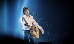 Paul McCartney avrebbe riportato dal vivo I Want to Hold Your Hand dopo oltre sessant'anni al matrimonio di Taylor Swift.