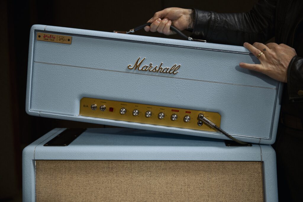 Marshall presenta il 1959BJA, il primo amplificatore signature dopo 14 anni sviluppato con Billie Joe Armstrong dei Green Day.
