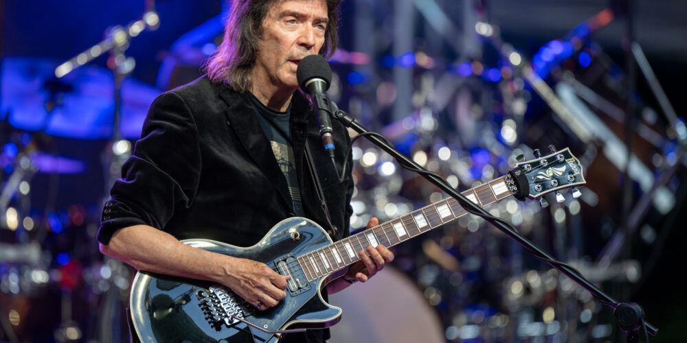 Ricordando l'incontro con gli ex membri della band nel 2025, Steve Hackett si apre sulla reunion dei Genesis.