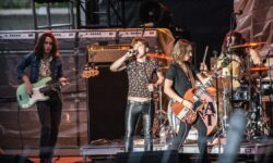 Dalle voci di rottura a nuova musica: i Greta Van Fleet hanno annunciato Palace For The People e il nuovo singolo Saw You Stand.