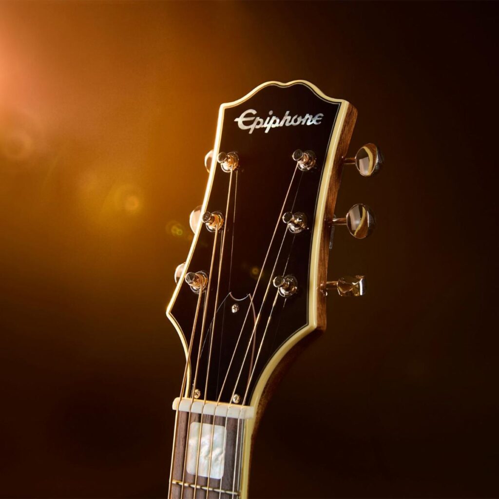 La nuova Marcus King El Dorado celebra la prima chitarra dell'artista con costruzione interamente in legni masselli ed elettronica L.R. Baggs.