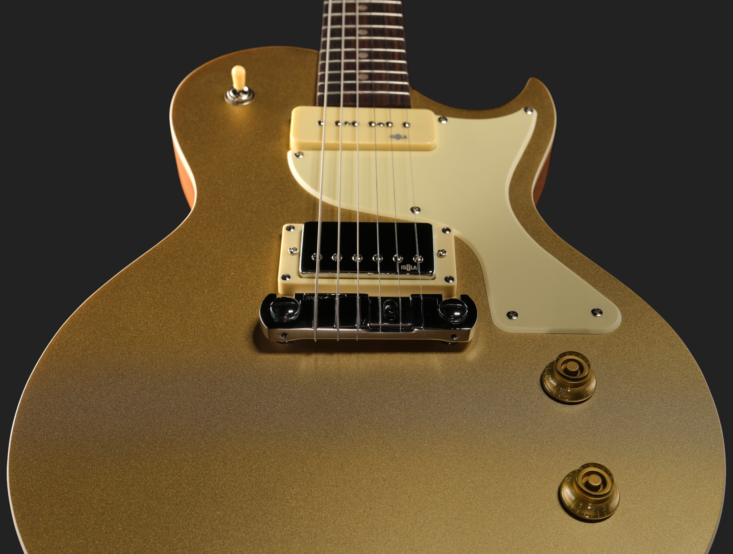 P90 e humbucker nella stessa single cut: la nuova Harley Benton SC Special Hybrid punta sulla versatilità con un prezzo di 199 euro.