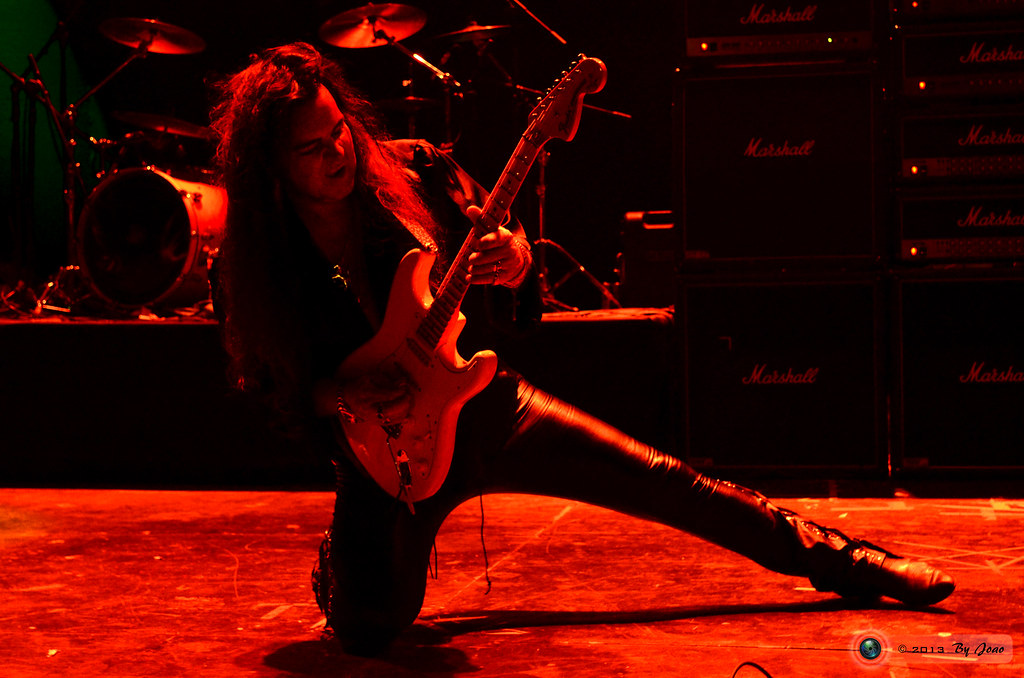 Yngwie Malmsteen è davvero arrivato nello spazio nel 2020? Sì, ma non era a bordo: a viaggiare fu un SSD con suoi contenuti.