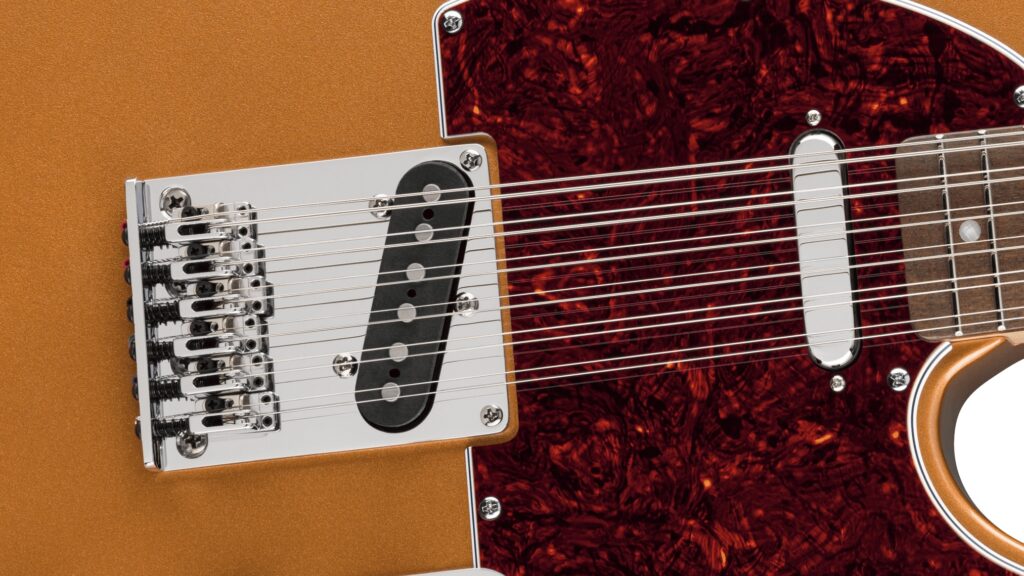 Troy Van Leeuwen firma una nuova Squier Telecaster 12 corde ispirata alla sua Fender Custom Shop Masterbuilt, con finitura Copper Age.