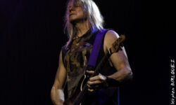 Steve Morse spiega come utilizzare i pickup per avere sempre un suono perfetto e bilanciare il timbro della chitarra.