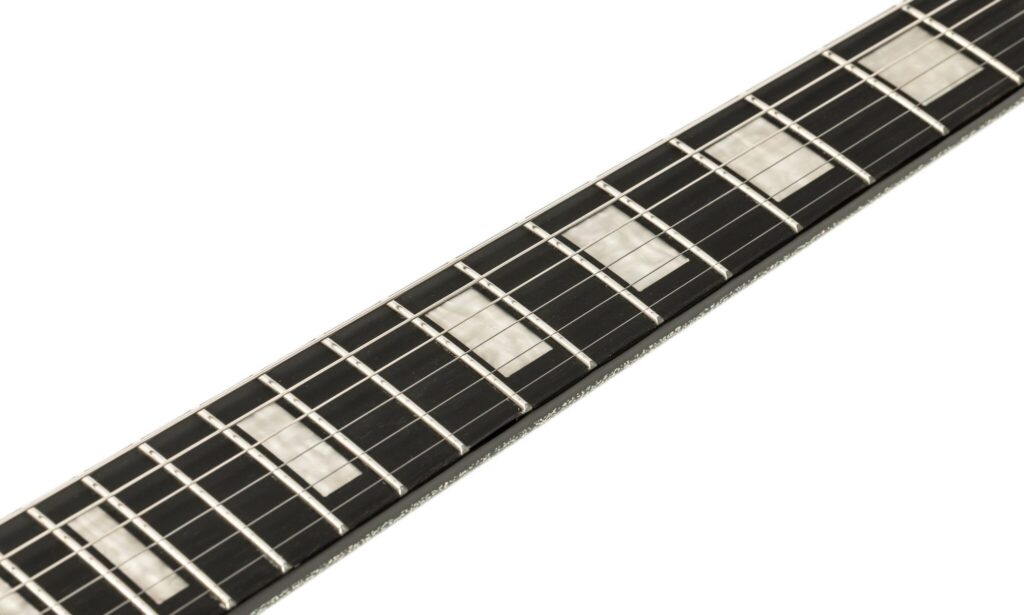 Epiphone Lzzy Hale Explorer Custom BDHS 030 FIN 2048x1229