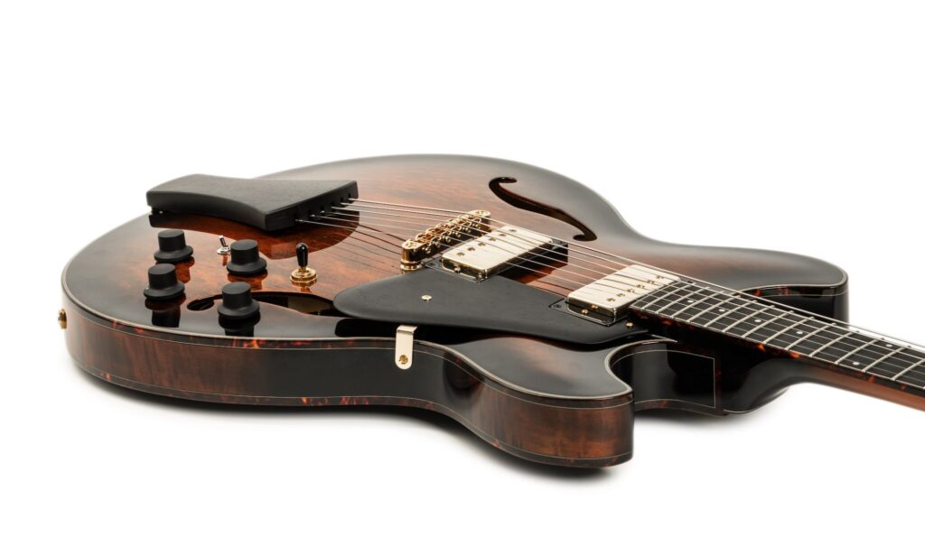 Ibanez ASH300 TBC 008 FIN 2048x1229